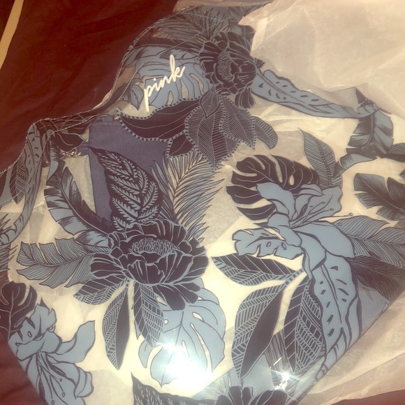 PINK VS BEACH BAG SOLD - Picture 2 of 3